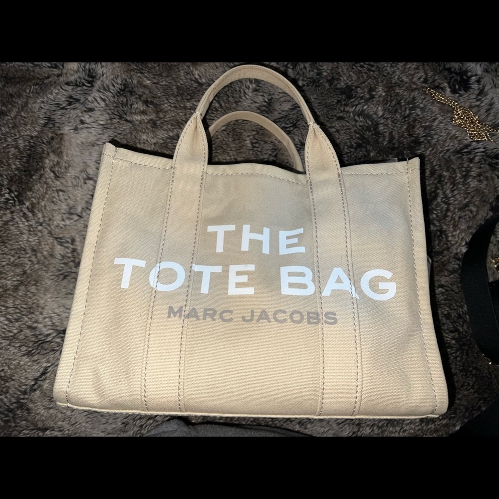 Marc Jacobs The Tote Bag